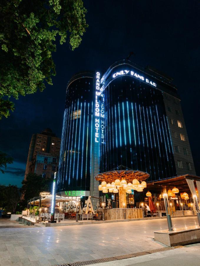 Grand Mildom Hotel Almaty Exterior photo
